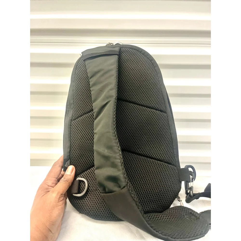 Ozark Trail Sling Pack Black 9 L Messenger Bag Adult - Picture 7 of 8